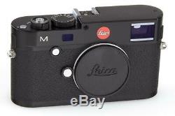 Leica M (Typ 240) 10770 black paint with one year of warranty // 32657,52